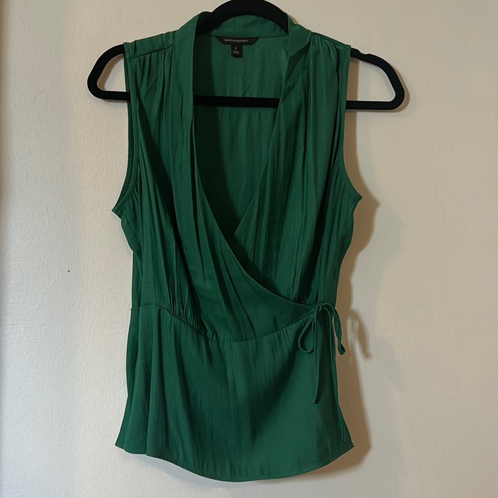 Banana Republic Wrap Top